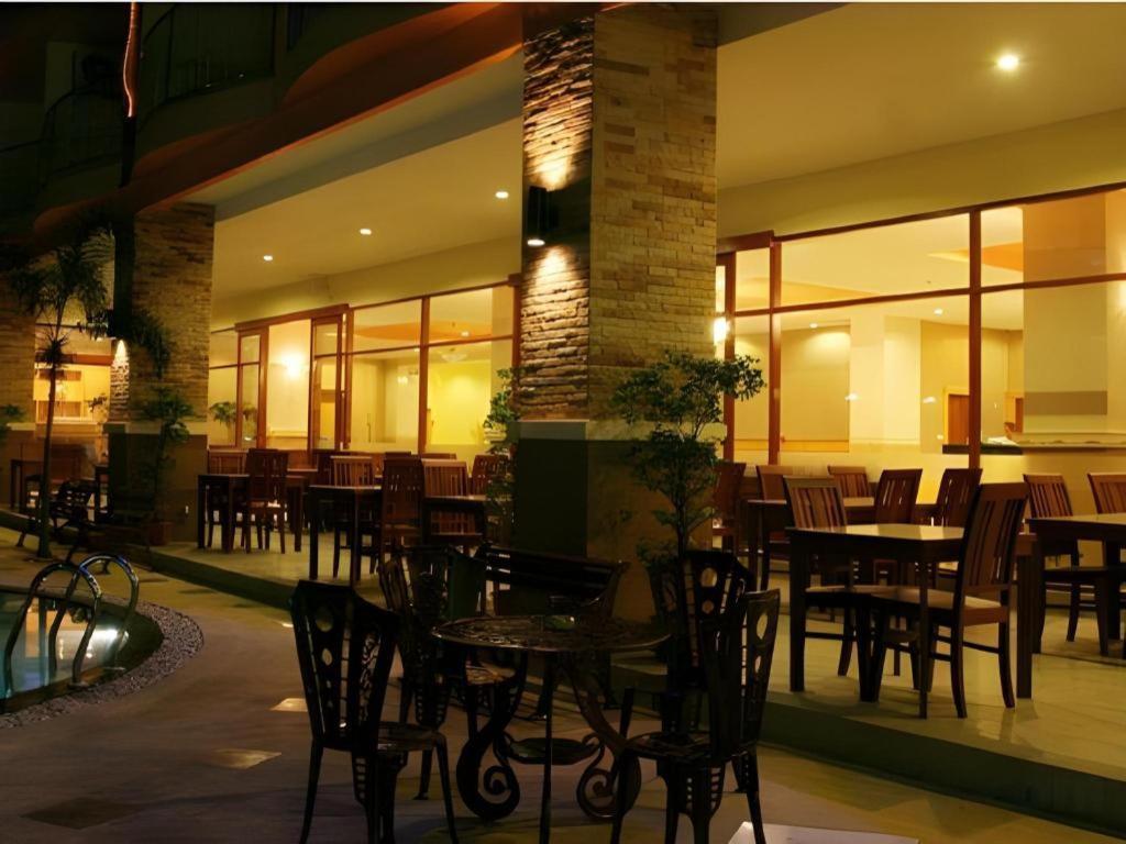 Hotel Siam Platinum